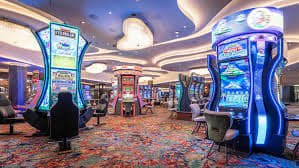 Kembang Kempis live dealer dealing cards at sumberqq studio